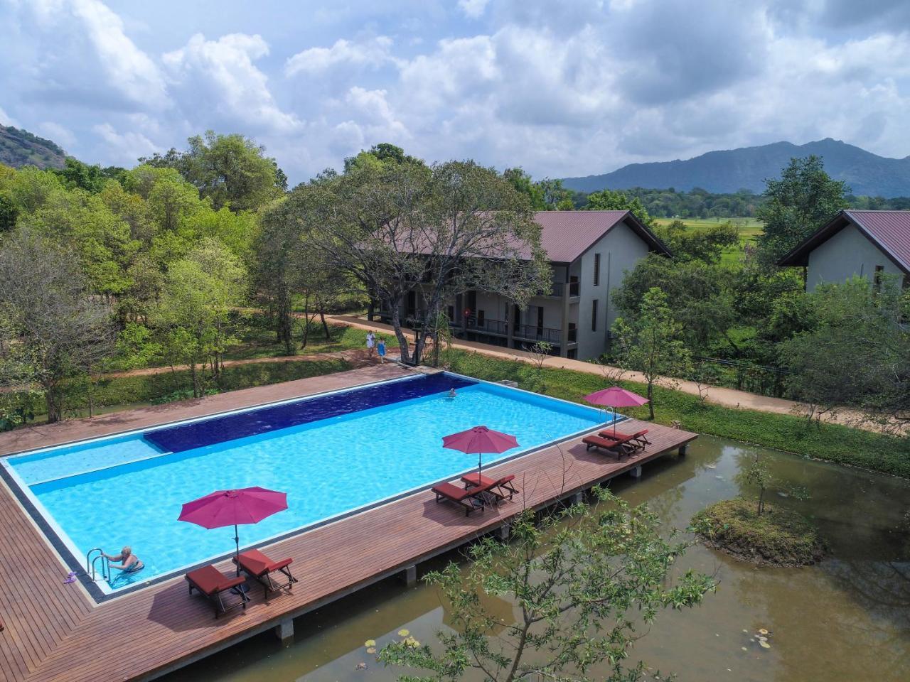 Tropical Life Resort And Spa Dambulla Exterior photo